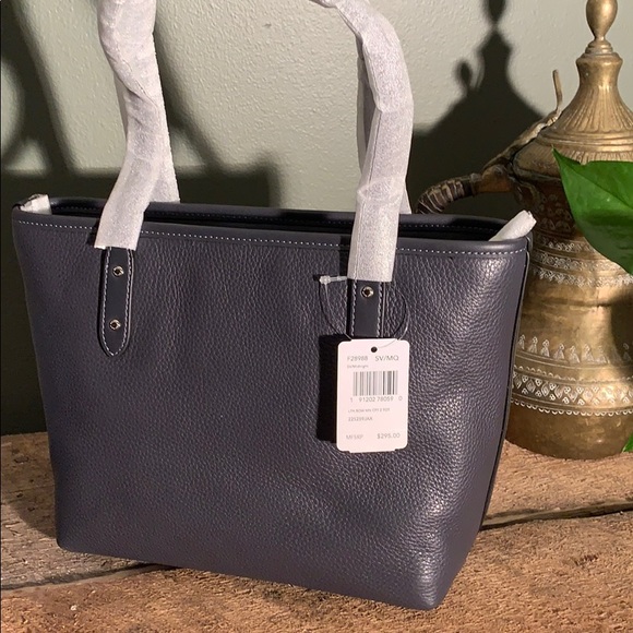 Coach purse - Picture 2 of 10